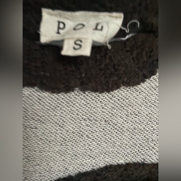 Distressed peace sign sweater - Picture 5 of 5